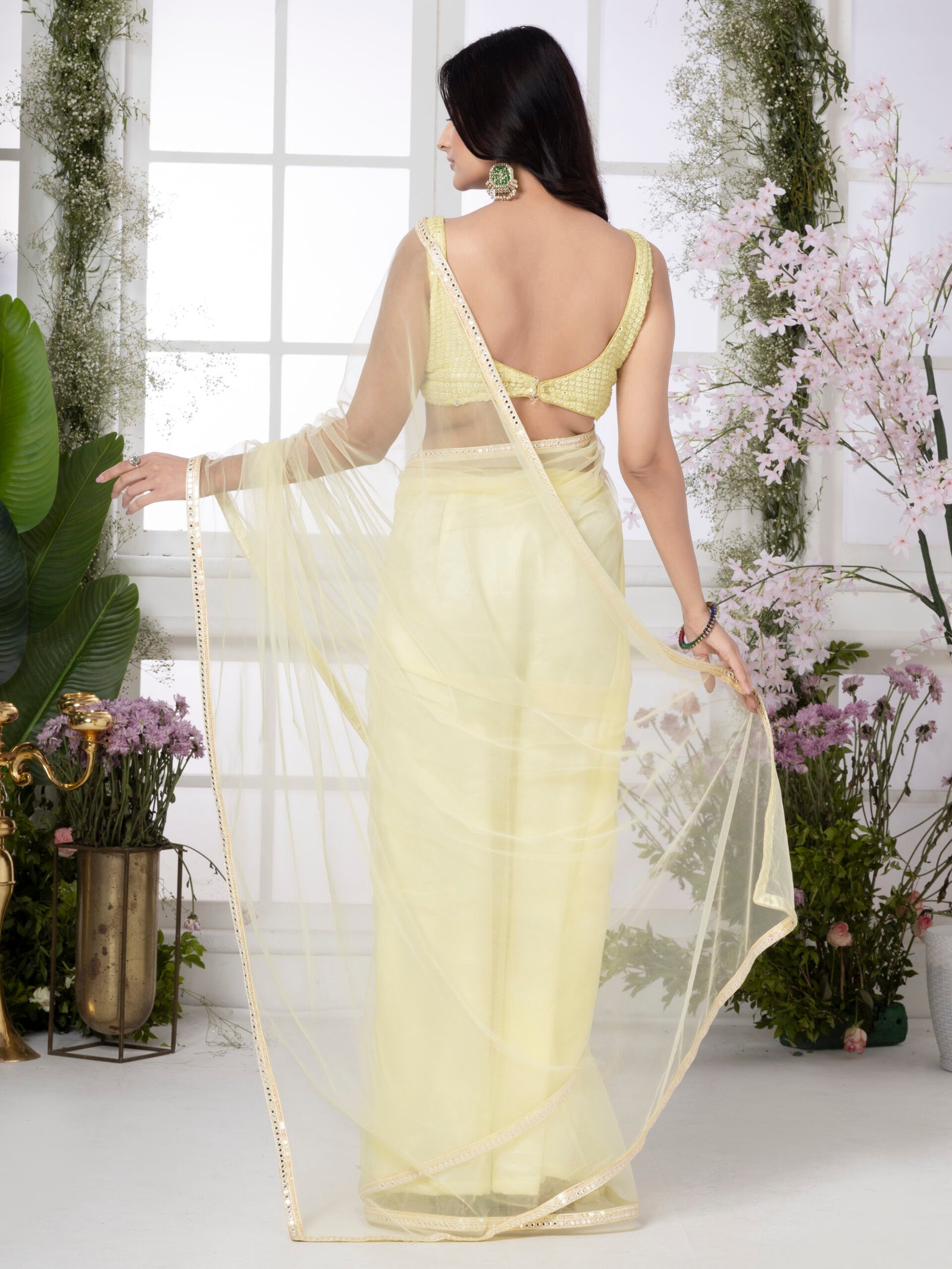 Cream Net Saree With Mirror Border - Image 6